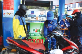 Điều kiện đưa xăng E10 vào lưu thông đã chín muồi   