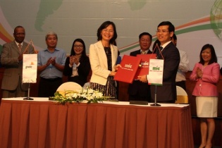 MIC và PWC ký hợp đồng tư vấn chiến lược với PWC