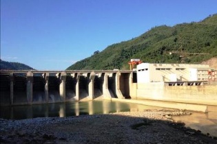 UPCoM đón 2 tân binh ngành điện