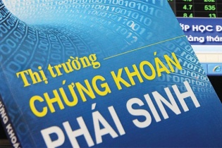 Công bố quy định về niêm yết và giao dịch chứng khoán phái sinh
