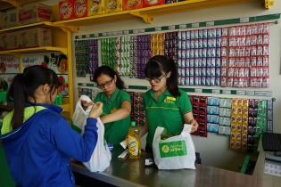Bách hóa Xanh bắt tay Vinamilk và Unilever