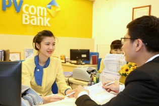 6 khách hàng PVcomBank trúng TV 55 inch trị giá 50 triệu đồng