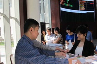 Sẽ có 3 phiên đấu giá cổ phần trong tháng 4
