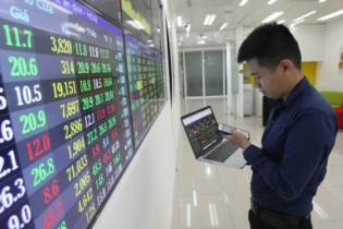 Ủy ban chứng khoán đề nghị các địa phương đưa chứng khoán vào danh mục thiết yếu