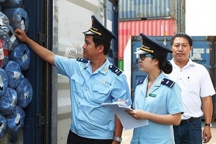 Hải quan khởi tố và kiến nghị khởi tố 23 vụ buôn lậu trong 6 tháng