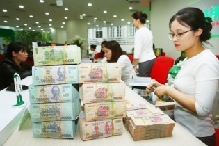 Lãi suất trúng thầu trái phiếu Chính phủ giảm mạnh ở tất cả các kỳ hạn