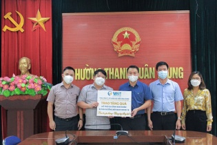 Bảo hiểm Hàng không (VNI) trao 1.500 suất quà hỗ trợ người dân khó khăn do Covid-19