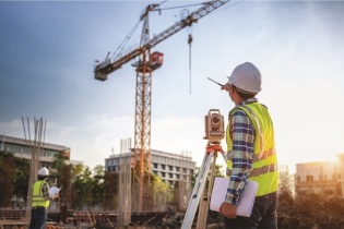 Thị trường bất động sản “nóng” trở lại, nhiều nhóm ngành hưởng lợi