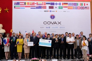 Phó Thủ tướng Vũ Đức Đam cảm ơn quốc tế đã hỗ trợ vắc-xin Covid-19 cho Việt Nam