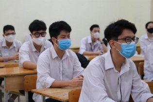 Bộ Giáo dục và Đào tạo: Không lùi thời gian kết thúc năm học 2021