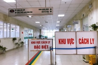 Kéo dài thời gian cách ly tại Bệnh viện Bệnh Nhiệt đới Trung ương