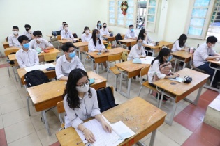 Có thể tổ chức thi tốt nghiệp THPT 2 đợt nếu dịch bệnh phức tạp