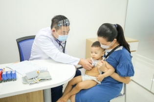 Chiến lược xóa "vùng lõm" về tiêm chủng dịch vụ