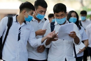 Nhiều trường đại học công bố điểm trúng tuyển theo học bạ