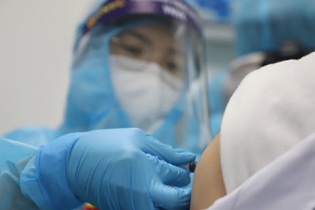 Hà Nội lên kế hoạch tiêm 200.000 mũi vắc-xin Covid-19/ngày