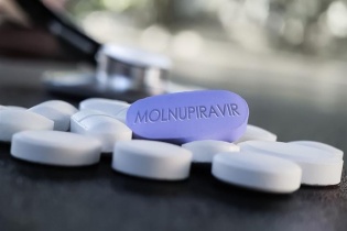 Cung ứng thuốc Molnupiravir điều trị Covid-19 tại nhà và cộng đồng