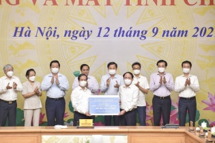 Lan tỏa tinh thần nhân ái từ Chương trình "Sóng và máy tính cho em"