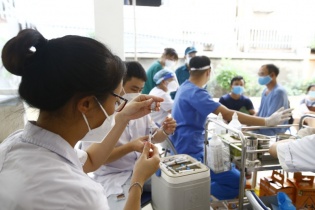 Tin mới về dịch Covid-19 ngày 14/9: Sẽ mua vắc-xin cho trẻ từ 5 tuổi trở lên; phân bổ thêm 418.000 liều vắc-xin Vero Cell cho Hà Nội