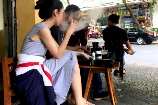 Tăng tỷ lệ nữ giới hút thuốc lá