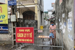 Đi cùng thang máy với F0, F1 tiêm đủ 2 mũi vắc-xin, không cần cách ly tập trung