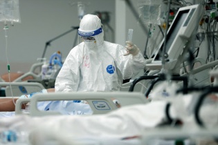 Hà Nội: Cần sẵn sàng ứng phó khi ca bệnh tăng cao