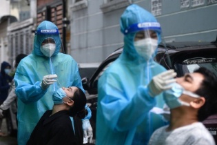 Tin mới về Covid-19 ngày 12/12: Sáu chiến lược y tế trong chống dịch của TP.HCM; Dịch tăng cao tại Hà Nội