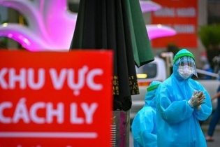 Ninh Bình bỏ quy định cách ly người về từ Hà Nội