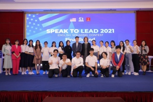 Tìm ra nhà vô địch cuộc thi Hùng biện tiếng Anh dành cho học sinh THPT khối chuyên