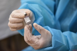 Tin mới về Covid-19 ngày 4/2: Liên tiếp giảm số ca mắc và tử vong