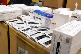 Giá thiết bị y tế “nhảy múa” theo số ca nhiễm Covid-19