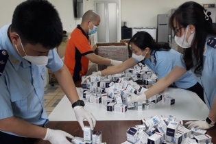 Cảnh báo nguy cơ từ việc rao bán thuốc điều trị Covid-19 trên mạng xã hội