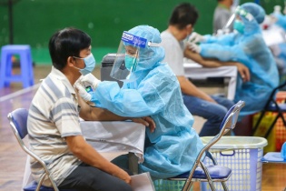 Tin mới về Covid-19 ngày 29/4: 95% xã phường là vùng xanh và vàng; số ca bệnh giảm mạnh