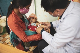 Nỗi lo về tình trạng suy dinh dưỡng của trẻ em Việt