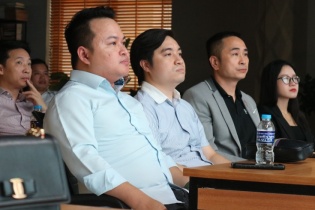 Nhiều ông chủ ngành dược đau đầu với vấn nạn hàng lậu, hàng kém chất lượng