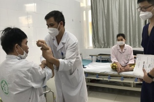 Teo cơ, liệt toàn thân vì uống muồng tây chữa tiểu đường