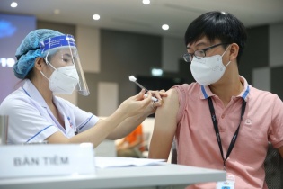 Tin mới về y tế ngày 11/6: Một số tỉnh không nhận, đề nghị điều chuyển vắc-xin Covid-19