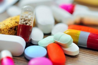 Tin mới về y tế ngày 12/6: Bệnh viện 108 cảnh báo lừa đảo bán thuốc; Ngăn sốt xuất huyết bùng phát 