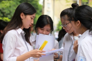 Hơn 325.000 thí sinh không nhập nguyện vọng đại học, có bất thường?