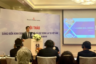 Việt Nam cần thoát khỏi tư duy có “ưu thế cạnh tranh về chi phí lao động”