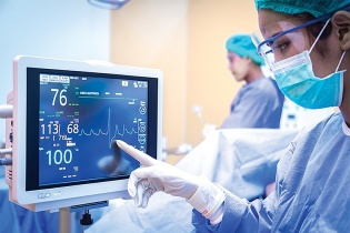 Bảo đảm không để thiếu thuốc, trang thiết bị y tế phục vụ khám chữa bệnh