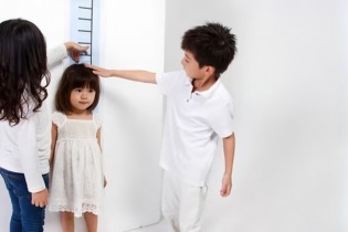 Tin mới về y tế ngày 22/10: Giải quyết vấn đề suy dinh dưỡng cấp tính nặng ở trẻ em; Xây dựng thói quen rửa tay với xà phòng đúng cách