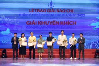 Trao giải báo chí về giảm ô nhiễm đại dương