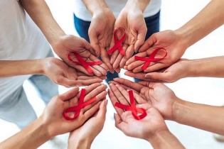 Nỗ lực ngăn chặn và đẩy lùi đại dịch HIV/AIDS