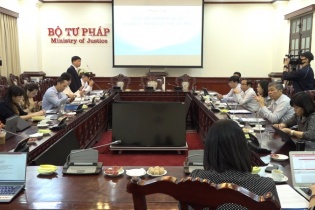 Cần gỡ khó để quản lý thuốc lá thế hệ mới