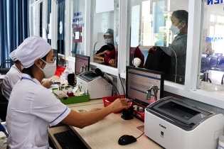 Tin mới về y tế ngày 7/12: Đẩy nhanh việc sử dụng CCCD gắn chíp khi khám, chữa bệnh BHYT; Gia hạn giấy đăng ký lưu hành hơn 10.200 loại thuốc, vắc-xin, sinh phẩm