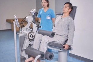 Già hóa dân số nhanh, nhu cầu phục hồi chức năng tại Việt Nam tăng cao