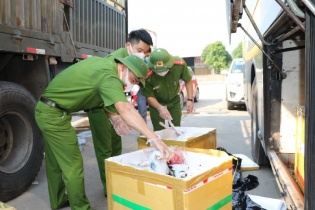 Cuối năm, buôn bán thực phẩm bẩn càng phức tạp
