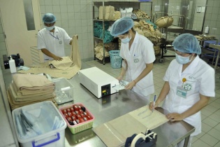 Tin mới về y tế ngày 3/2: Kiểm tra, giám sát nhiễm khuẩn tại cơ sở y tế; Hợp tác thúc đẩy nghiên cứu khoa học