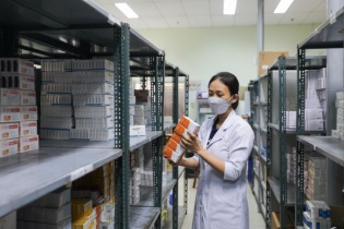 Chấm dứt tình trạng người bệnh phải mua thuốc, vật tư y tế bên ngoài