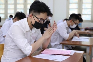 Hà Nội đề xuất tiếp tục tuyển sinh chương trình song bằng tú tài